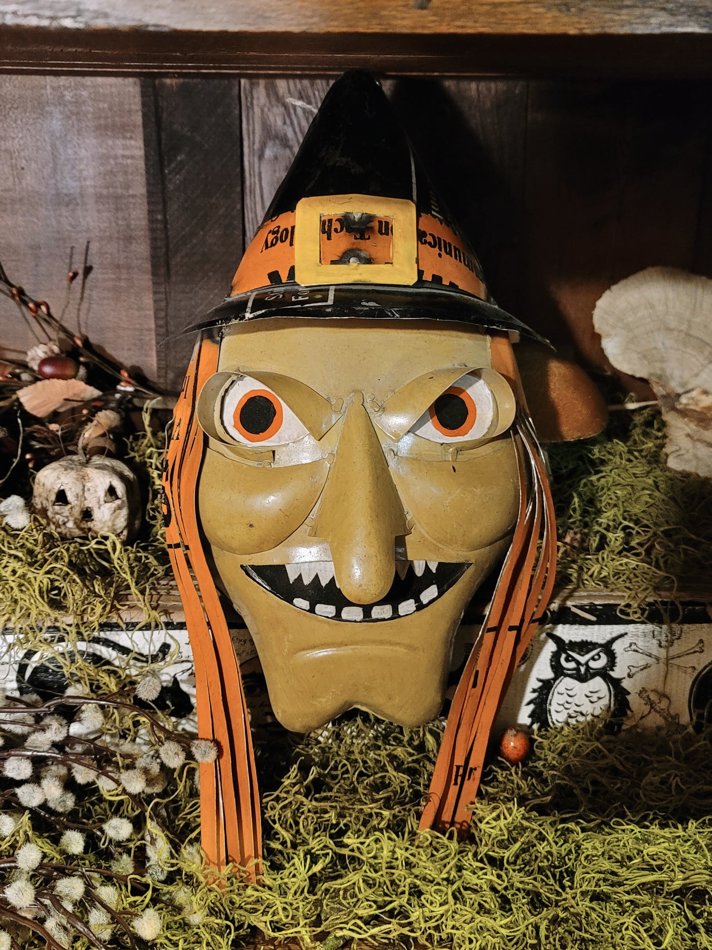 Vintage Halloween Style Wicked Witch Face Hanging Door Wreath Plaque