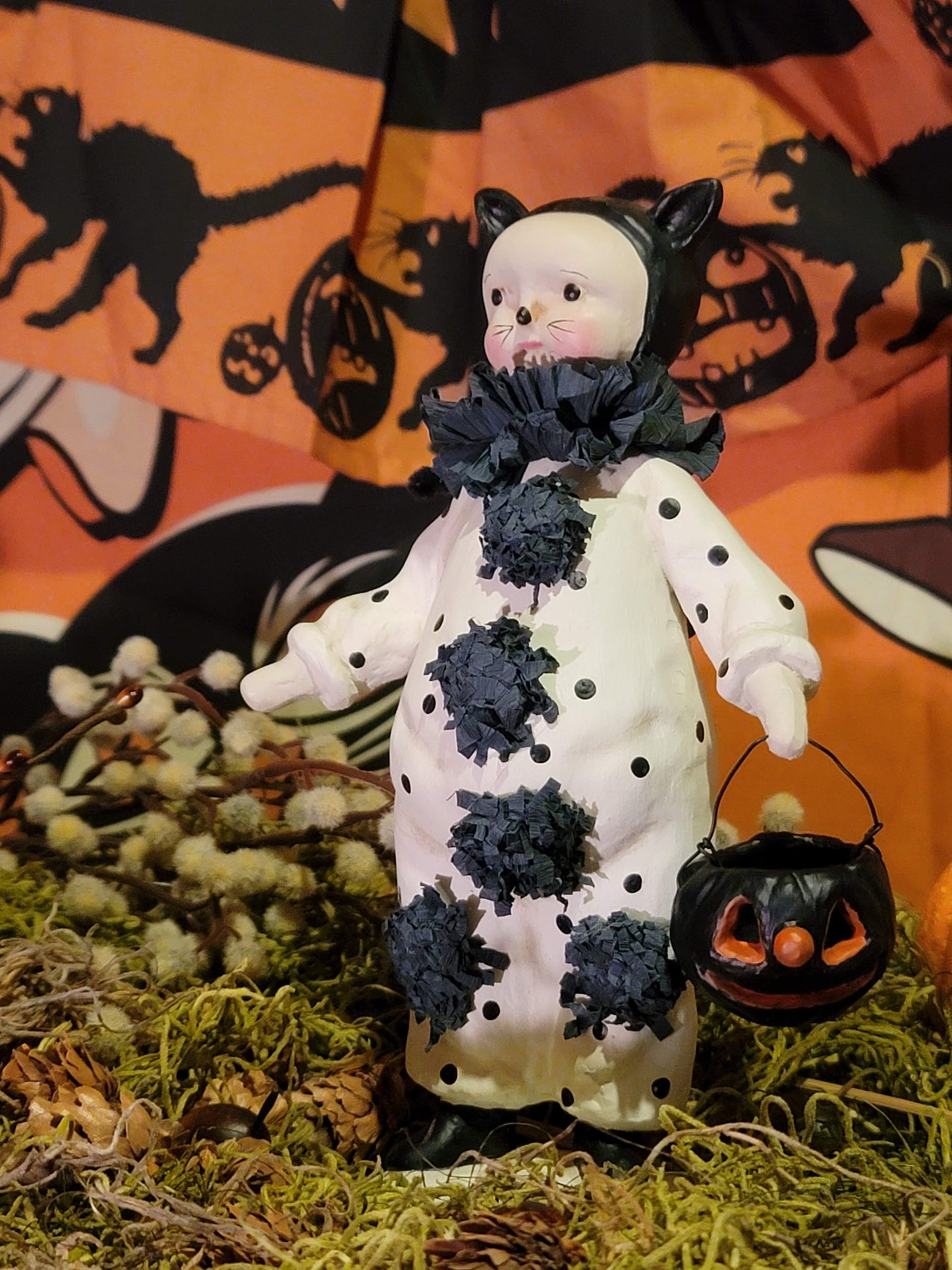 Vintage Victorian Style Halloween Dee Harvey Foust Black Cat Trick or Treater Figurine