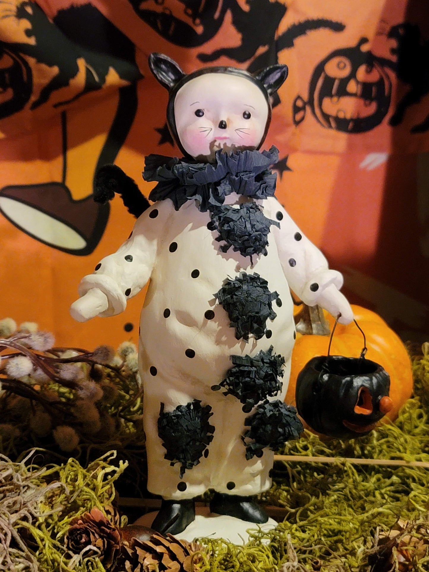 Vintage Victorian Style Halloween Dee Harvey Foust Black Cat Trick or Treater Figurine