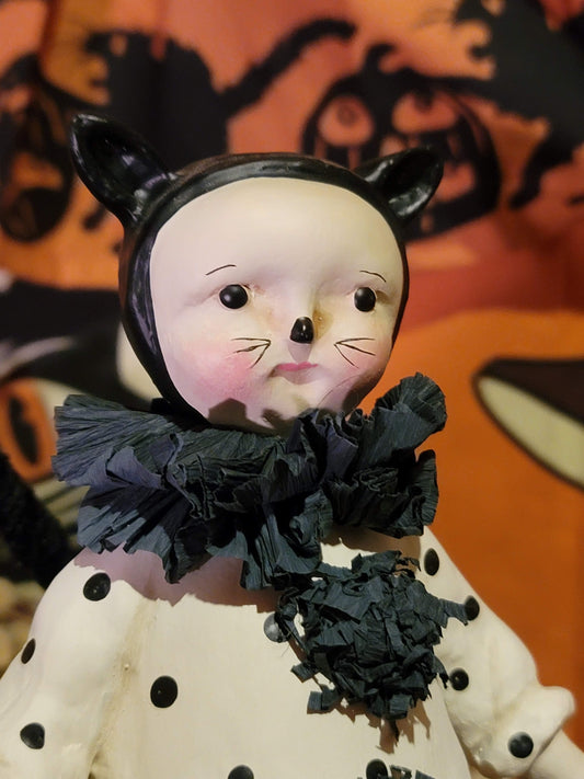 Vintage Victorian Style Halloween Dee Harvey Foust Black Cat Trick or Treater Figurine