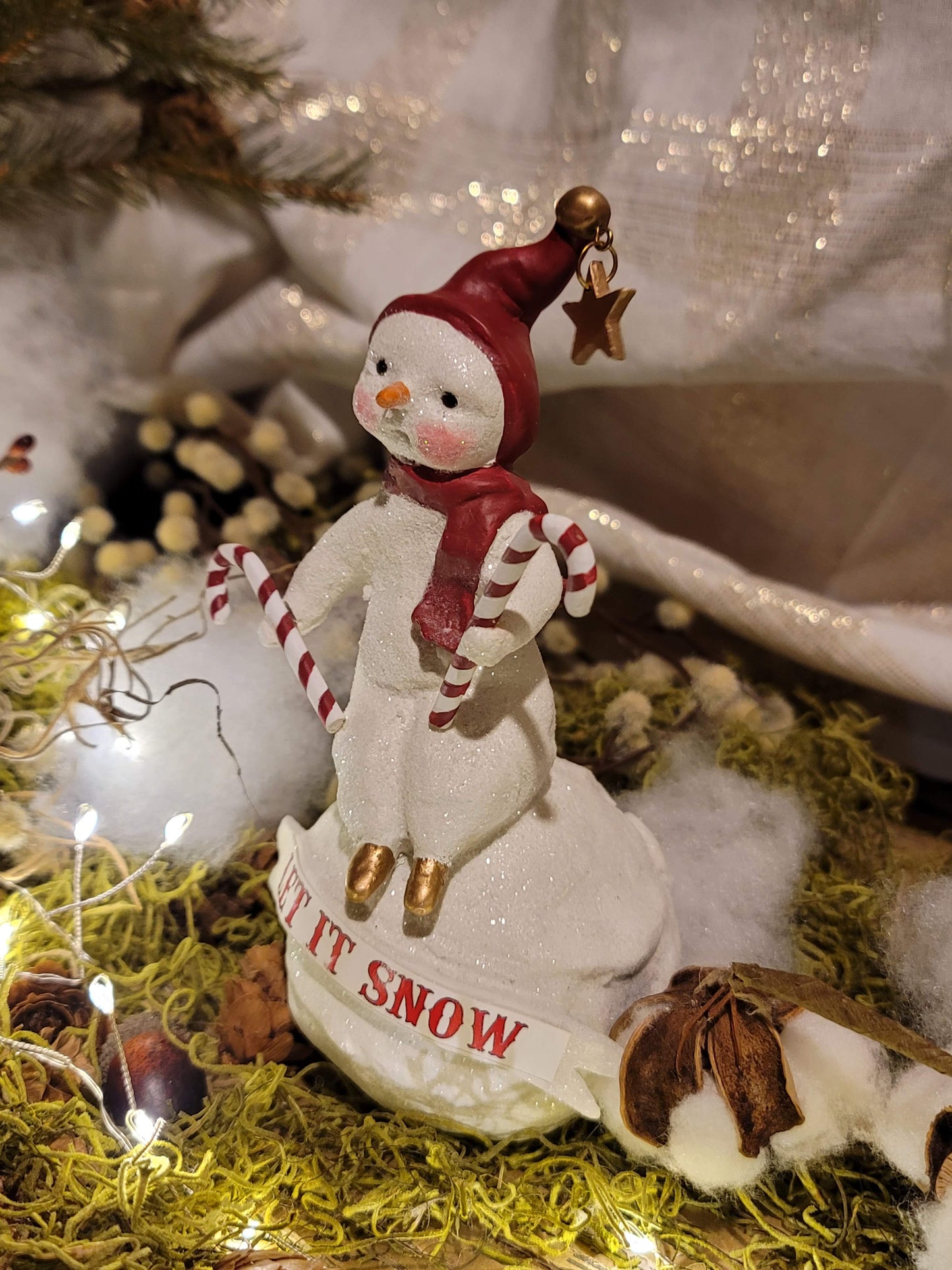 Vintage Folk Art Christmas Style Dee Harvey Foust Snowball Figurine