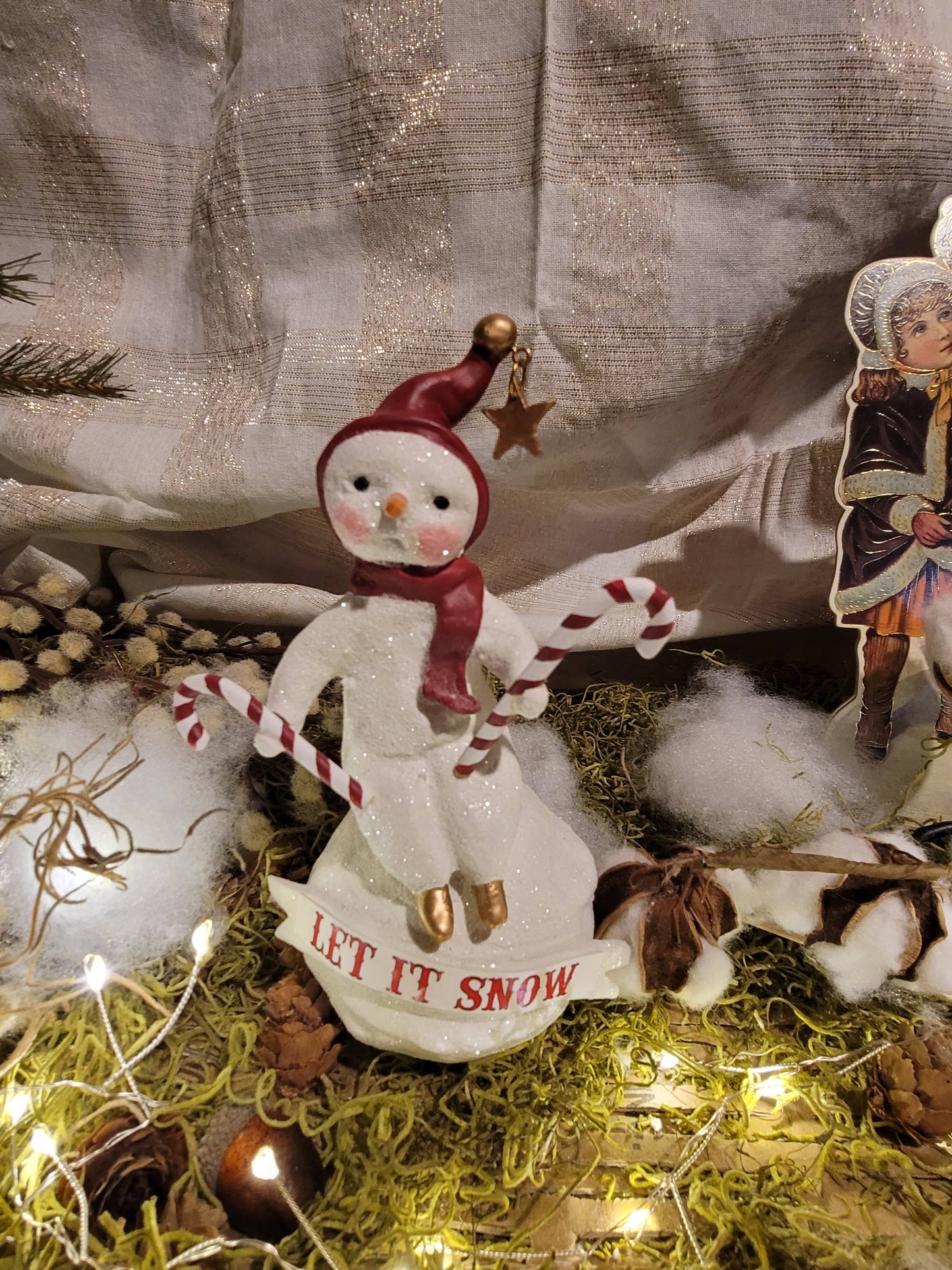 Vintage Folk Art Christmas Style Dee Harvey Foust Snowball Figurine