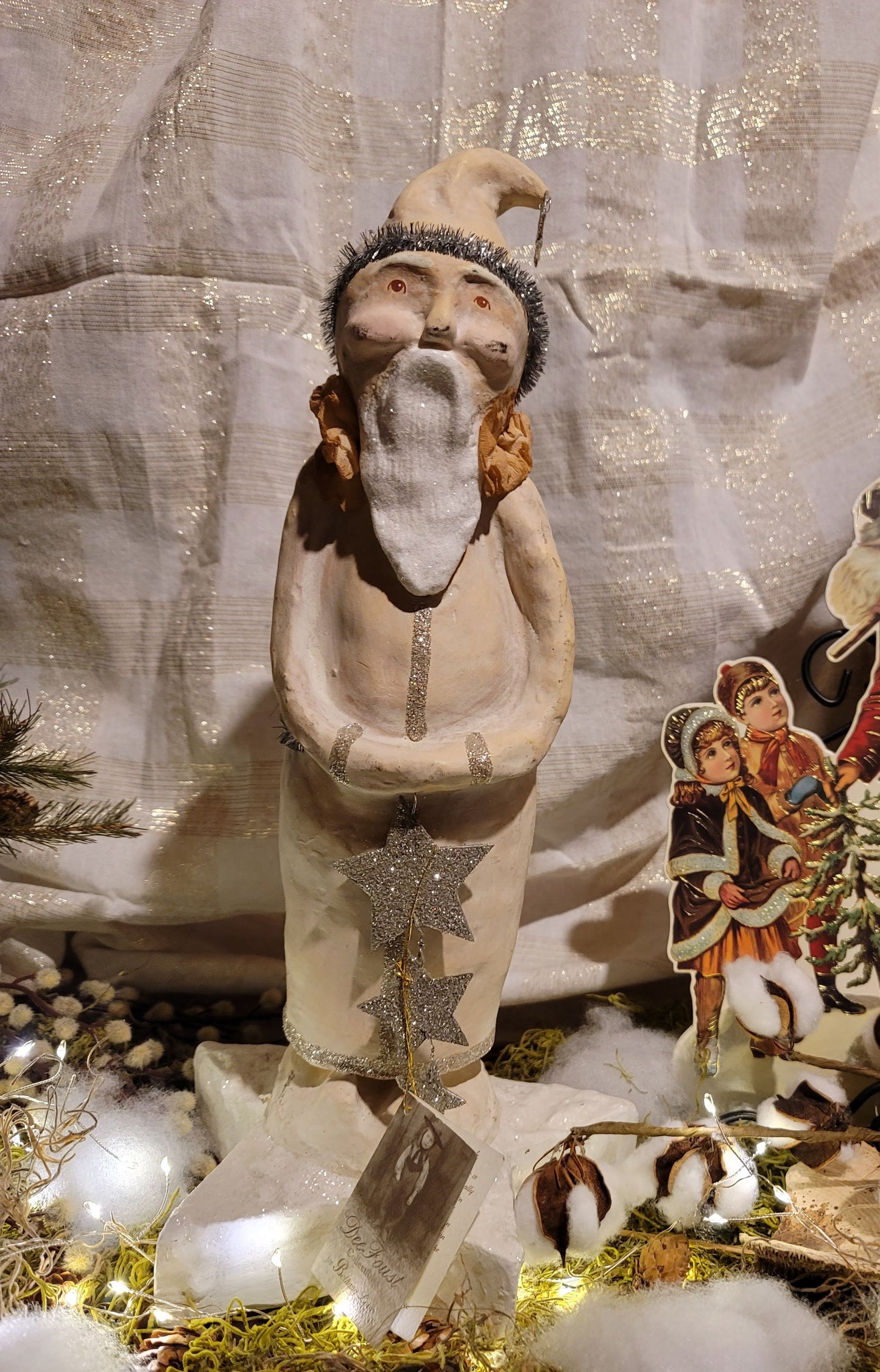 Vintage Christmas Folk Art Dee Foust Santa with Silver Stars Figurine