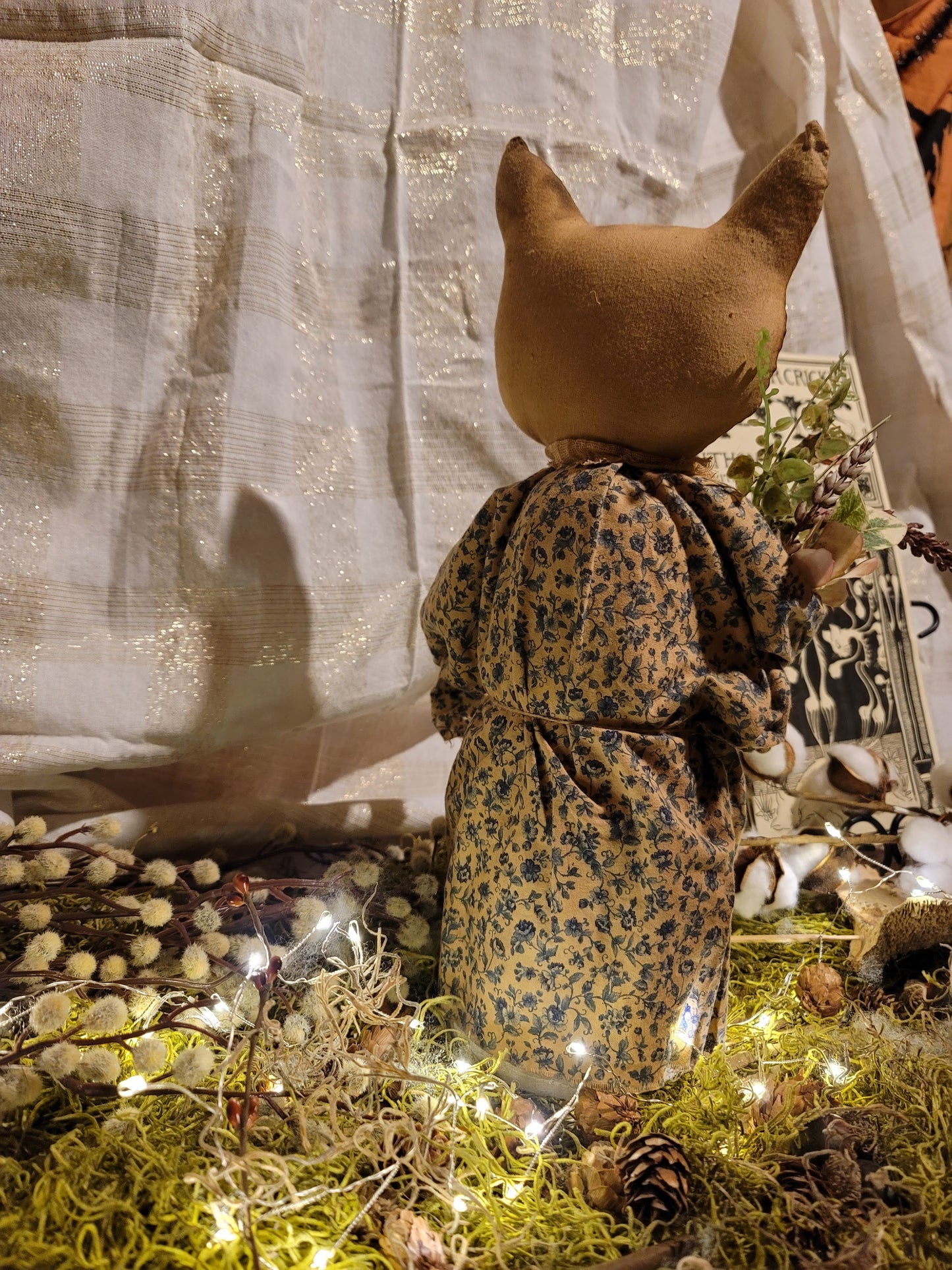 Primitive Style Stuffed Tiger Cat with Flower Figurine