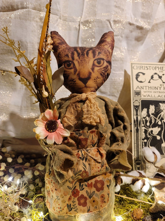 Primitive Style Stuffed Tiger Cat with Flower Figurine