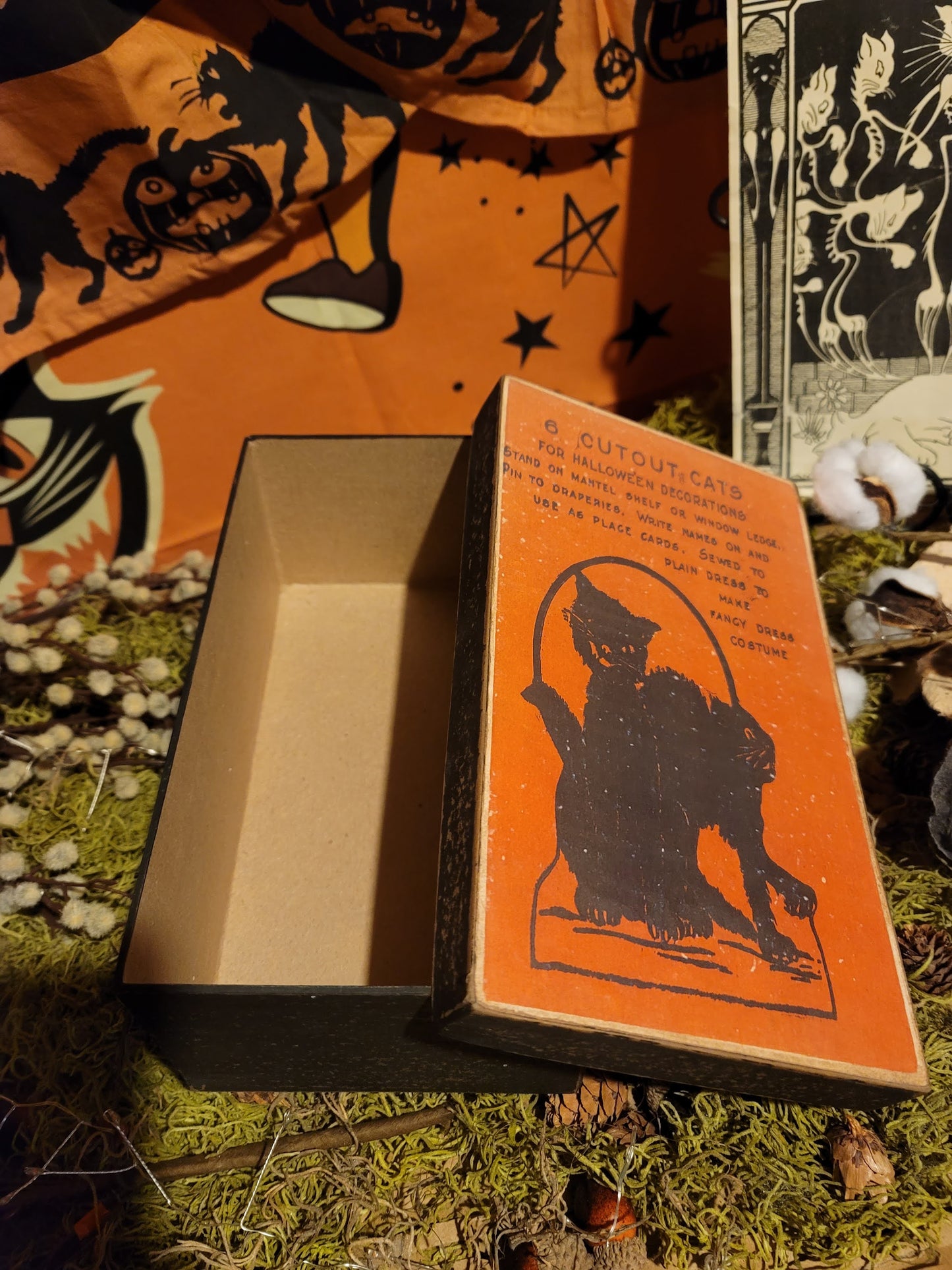 Vintage Halloween Style Black Cats Halloween Storage Box
