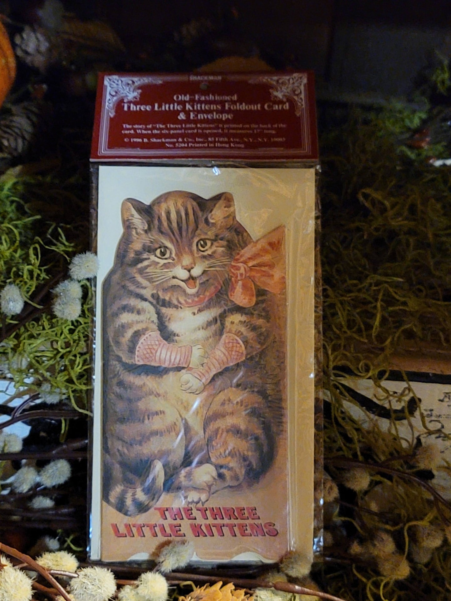 Vintage Victorian Style Three Kittens Fold Out Panorama Card