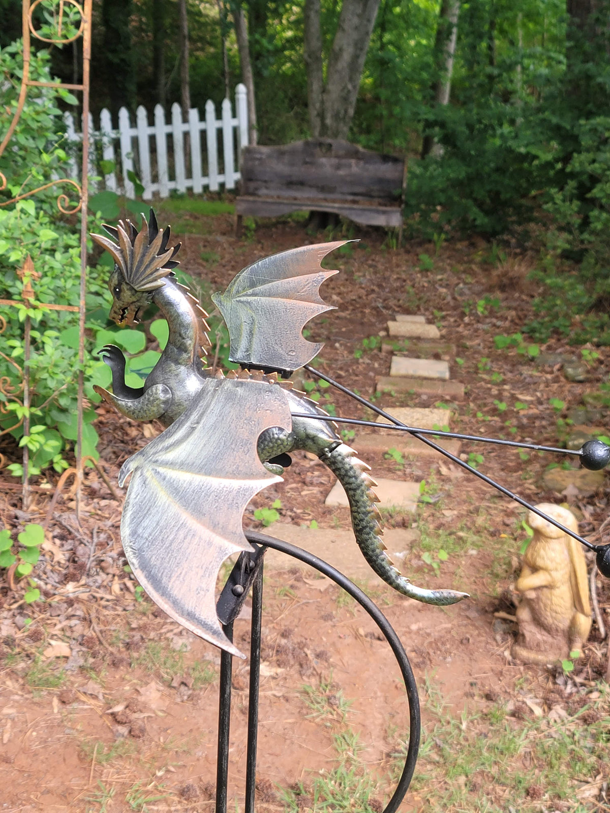 Kai Flying Dragon Garden Stake, Articulated Wind Driven Metal Rocking Decoration