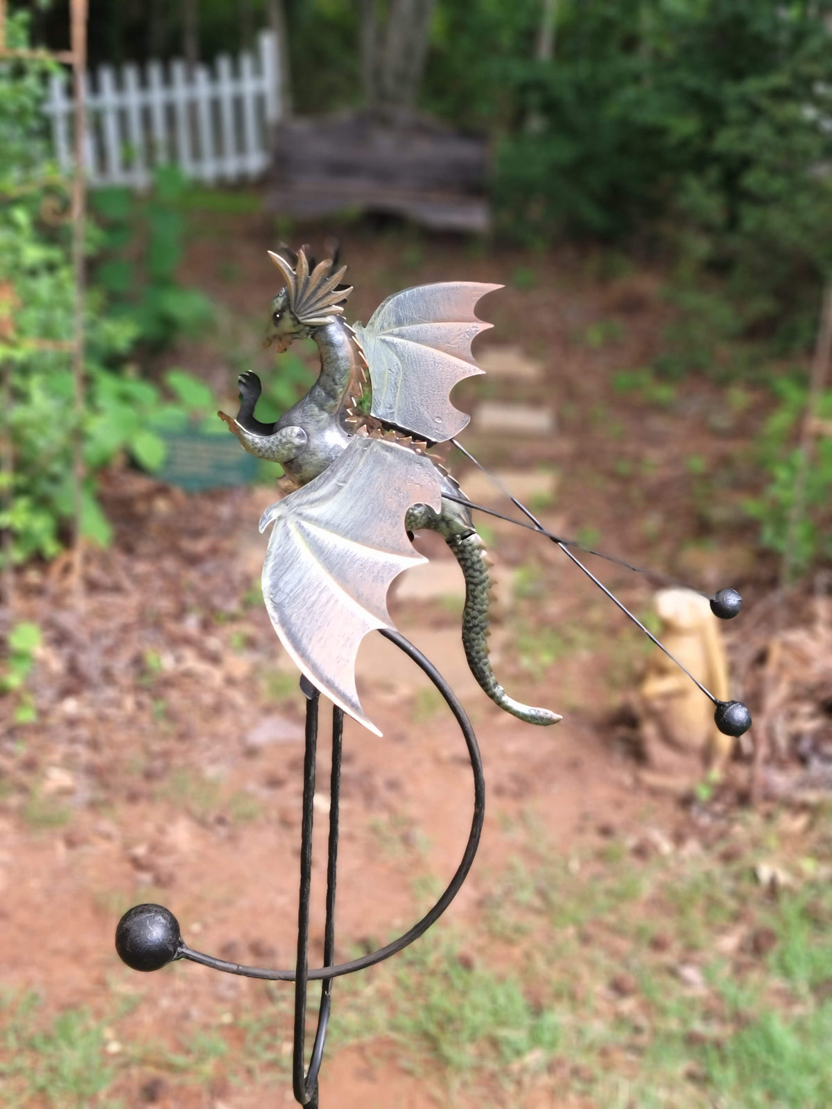 Kai Flying Dragon Garden Stake, Articulated Wind Driven Metal Rocking Decoration