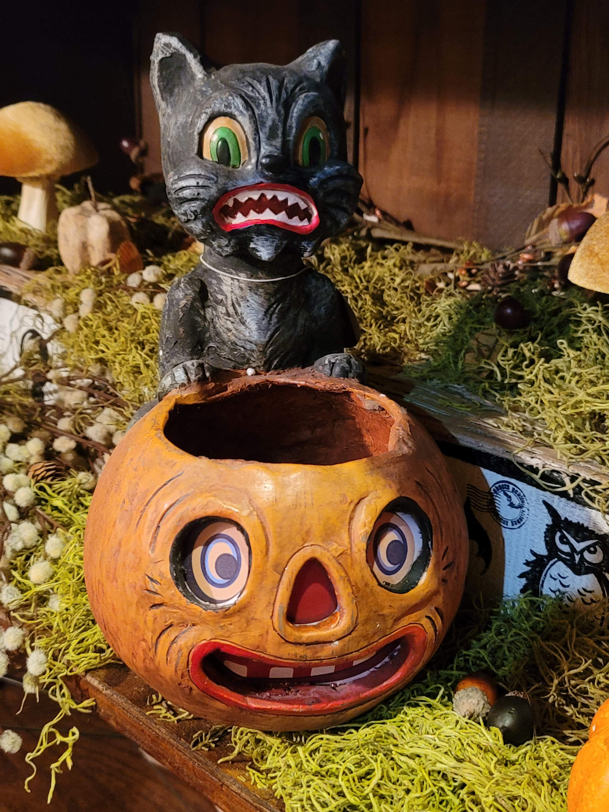Vintage Halloween Style CRAZY CAT W/ JACK-O-LANTERN CANDY CONTAINER