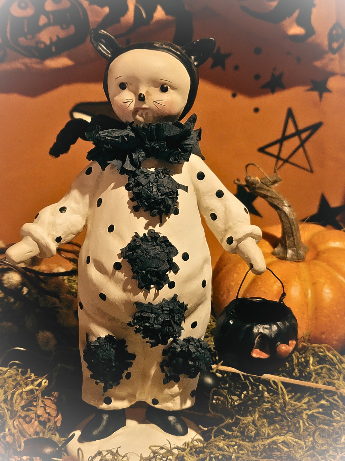 Vintage Victorian Style Halloween Dee Harvey Foust Black Cat Trick or Treater Figurine