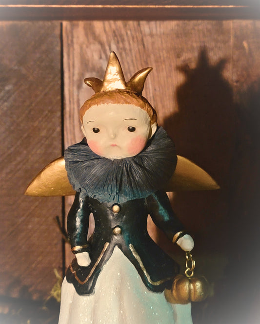 Dee Harvey Foust Halloween Princess Pumpkin Figurine