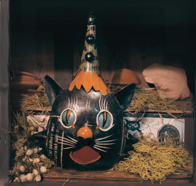 Vintage Halloween Style Black Cat Witch Clown Head Figurine
