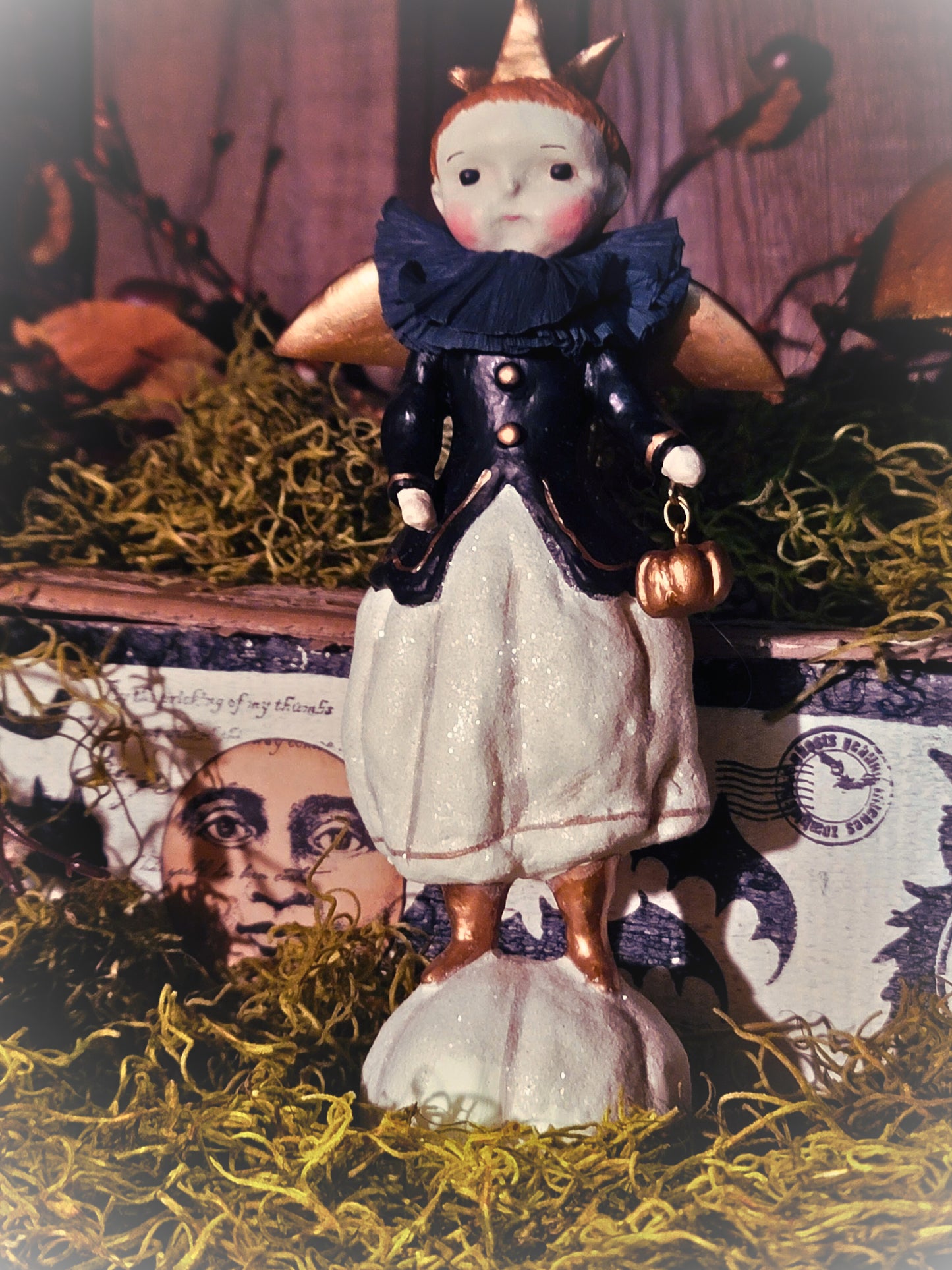 Dee Harvey Foust Halloween Princess Pumpkin Figurine